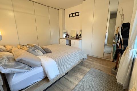23 Walnut Avenue, Oldham, OL4 2EQ