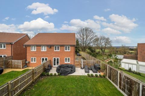 3 bedroom semi-detached house for sale, Cascade Close, West Malling