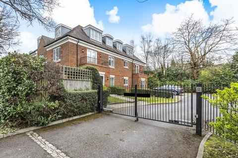 2 bedroom apartment for sale, London Road, Sunningdale, Ascot, Berkshire, SL5 0EY