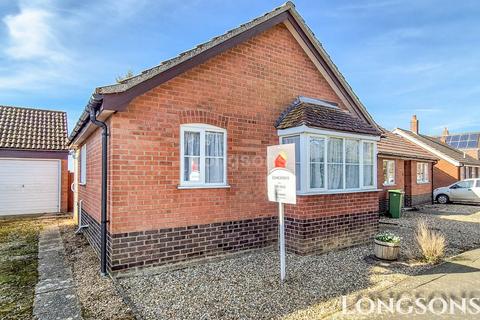 2 bedroom detached bungalow for sale, Rectory Gardens, Hingham