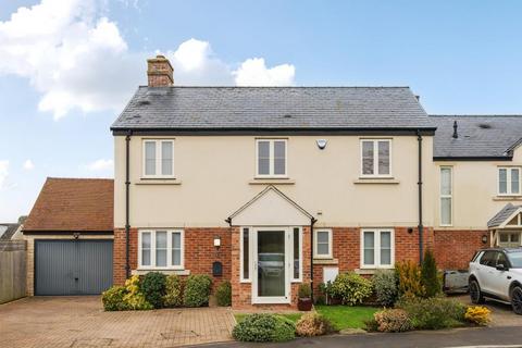 4 bedroom detached house for sale, Dovecote Place,  Curbridge,  OX29