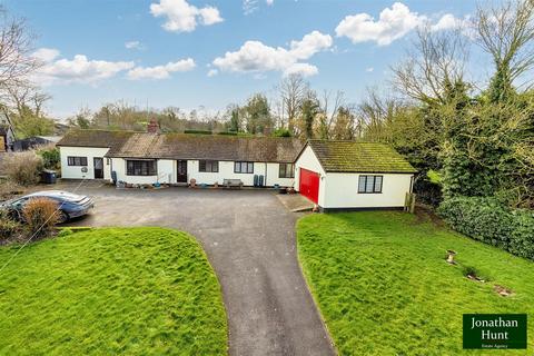 6 bedroom detached bungalow for sale, Lincoln Hill, Buntingford SG9