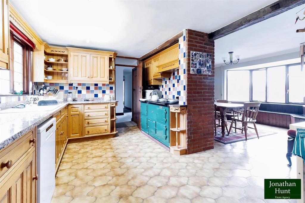 KITCHEN pic 1