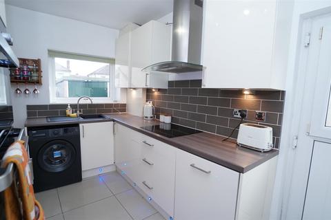14 Plumpton Drive, Bradford, BD2 1PJ