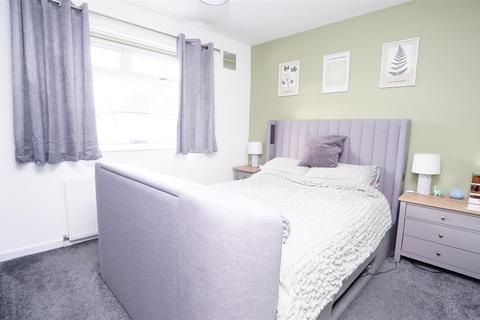 14 Plumpton Drive, Bradford, BD2 1PJ