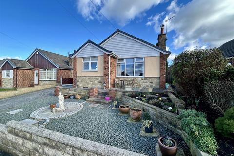 3 bedroom detached bungalow for sale, Springbank, Garforth, Leeds, LS25