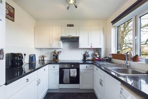 2 bedroom flat for sale, Aylets Field, Harlow CM18