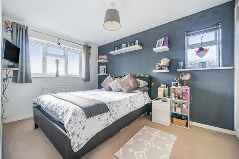 29 Dauntless Road, Burghfield Common, Reading, RG7 3NZ