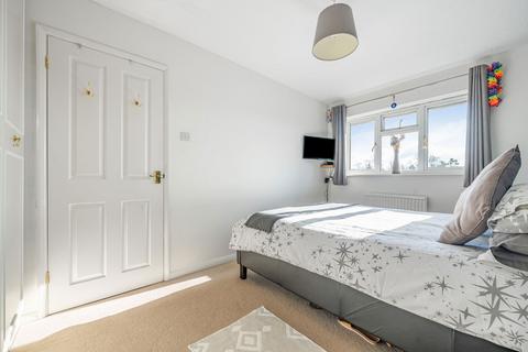 29 Dauntless Road, Burghfield Common, Reading, RG7 3NZ