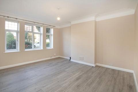 2 bedroom flat to rent, Hamilton Road, London W5