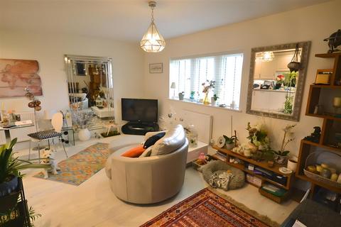 1 bedroom flat for sale, St. John Way, Dorchester