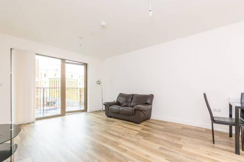 2 bedroom flat to rent, Wey Corner, Guildford, GU1