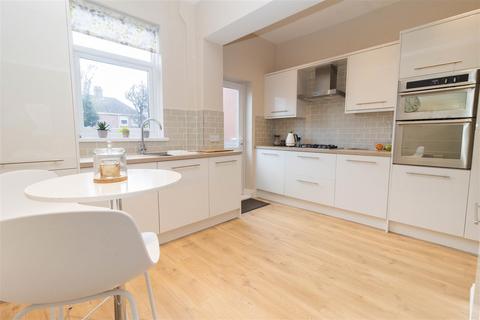 4 bedroom semi-detached house for sale, Wansbeck Avenue, Cullercoats