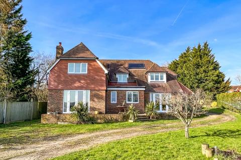 4 bedroom detached house for sale, Northiam Road, Staplecross, TN32