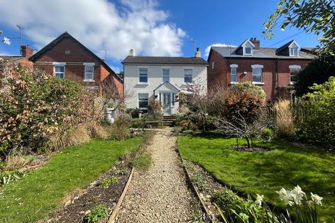 3 bedroom detached house for sale, Upper Queens Road, Stonehouse