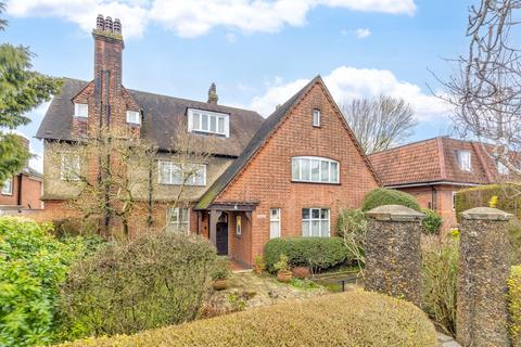 7 bedroom detached house for sale, Lyndale, London