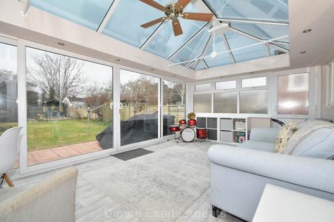 4 bedroom semi-detached house for sale, St Andrews Road, Gosport