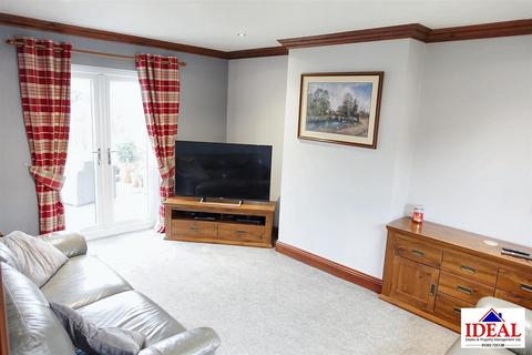 33 New Street, Carcroft, Doncaster, DN6 8EH