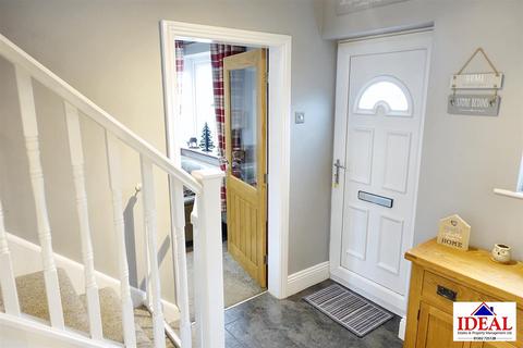 33 New Street, Carcroft, Doncaster, DN6 8EH