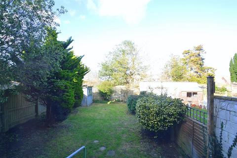 3 bedroom maisonette for sale, CHAIN FREE * SHANKLIN