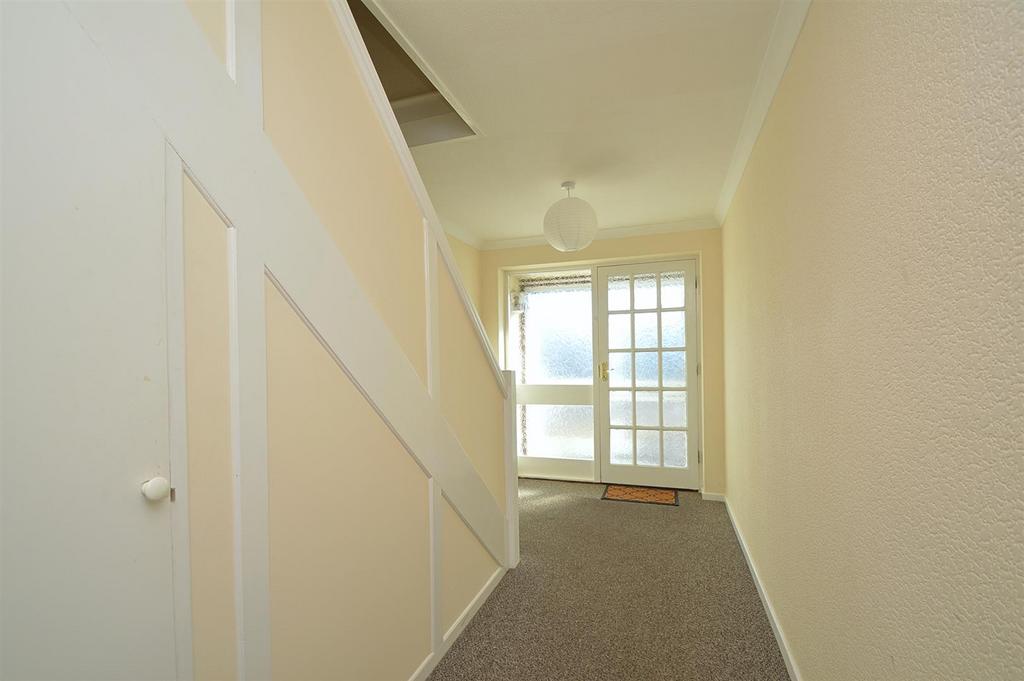 Resized Ent Hall2.jpg