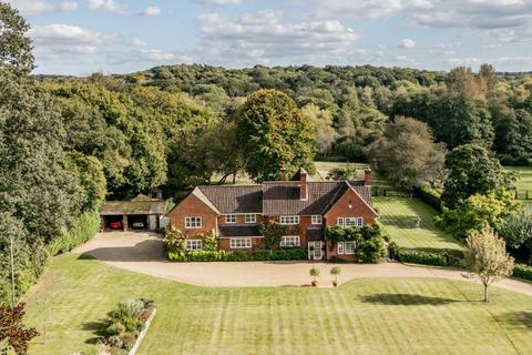 5 bedroom detached house for sale, Ipswich Road, Newton Flotman, Norwich