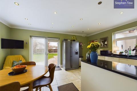6 bedroom detached house for sale, Jubilee Lane, Blackpool, FY4