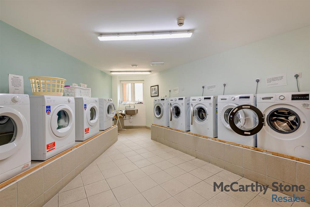 8637434-interior04-800.jpg