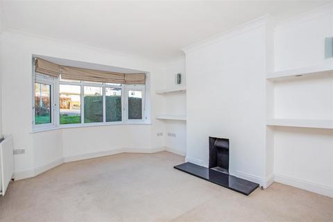 3 bedroom semi-detached house to rent, Hilley Field Lane, Fetcham