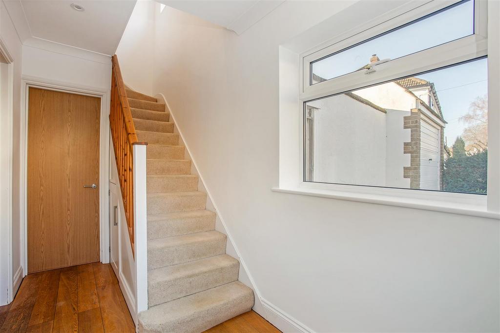 31 Hilley Field Lane 290632 - (12).jpg