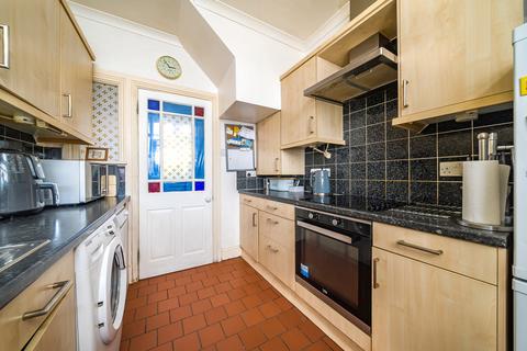 33 Roslin Way, Bromley, BR1 4QS