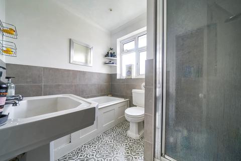 33 Roslin Way, Bromley, BR1 4QS