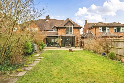 4 bedroom semi-detached house for sale, Mayflower Way, Beaconsfield, HP9