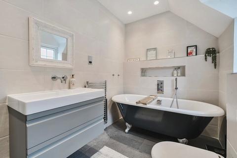 3 Mayflower Way, Beaconsfield, HP9 1UF