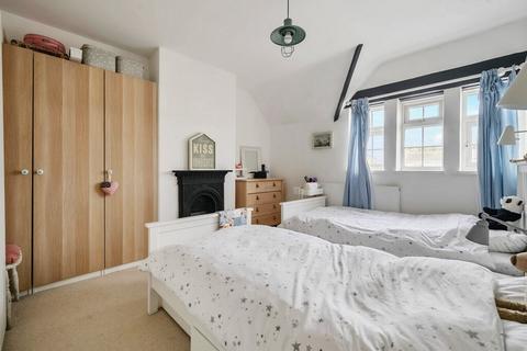3 Mayflower Way, Beaconsfield, HP9 1UF