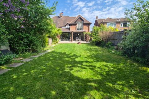 undefined, Mayflower Way, Beaconsfield, HP9