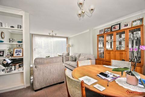 3 bedroom end of terrace house for sale, Greenfield Close, Tunbridge Wells, TN4 8TS