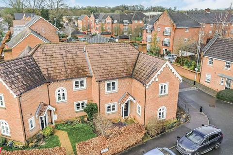 4 bedroom semi-detached house for sale, Frederick Place, St Albans, AL2