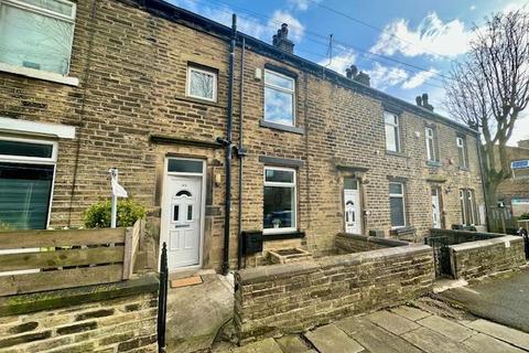 3 bedroom terraced house for sale, Emscote Avenue, Bell Hall, Halifax