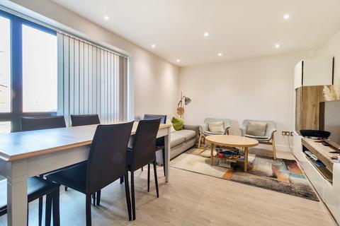 2 bedroom flat for sale, The Vale, London NW11