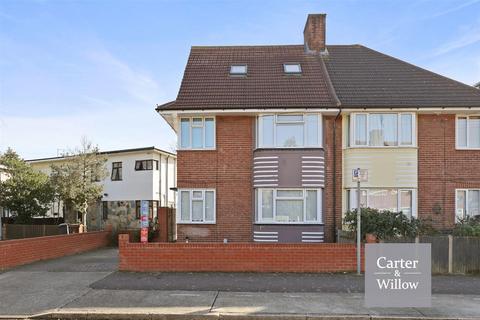 5 bedroom end of terrace house for sale, Rusper Road, Dagenham, Essex