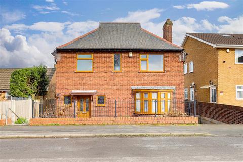 Hillview Road, Carlton NG4