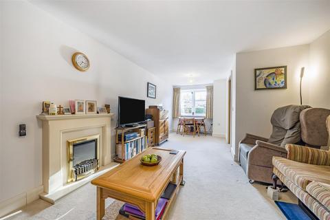 2 bedroom flat for sale, Crowborough Hill, Crowborough