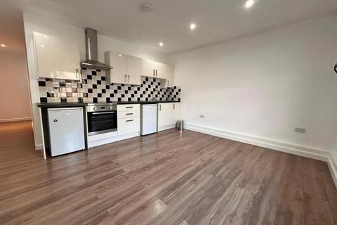 2 bedroom flat to rent, Newbury,  Berkshire,  RG14