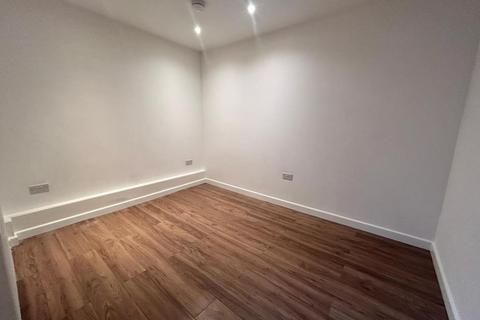 2 bedroom flat to rent, Newbury,  Berkshire,  RG14