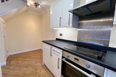 71 Dairymans Walk, Guildford, GU4 7FF