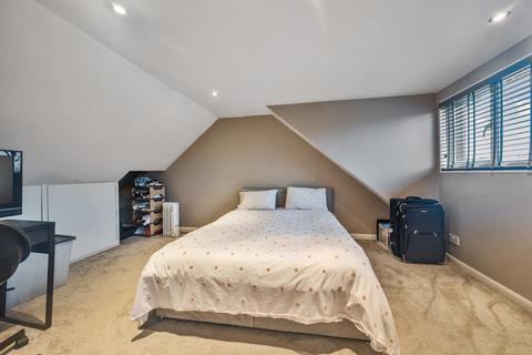 64 Peerless Drive, Harefield, Uxbridge, UB9 6JG