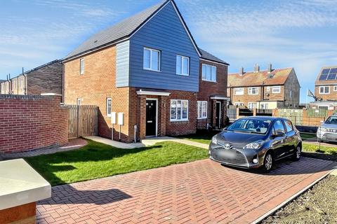 3 bedroom semi-detached house for sale, Lake Shore Road, Marsden, South Shields, Tyne and Wear, NE34 7AS