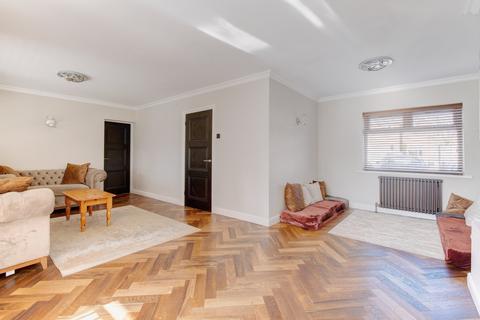 2 Binton Road, Shirley, Solihull, B90 2QH