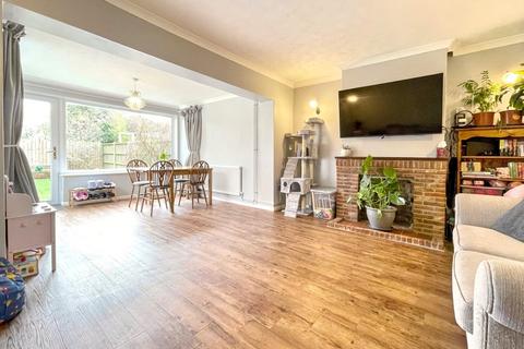 8 Broadfields Close, Gislingham, Eye, IP23 8HY